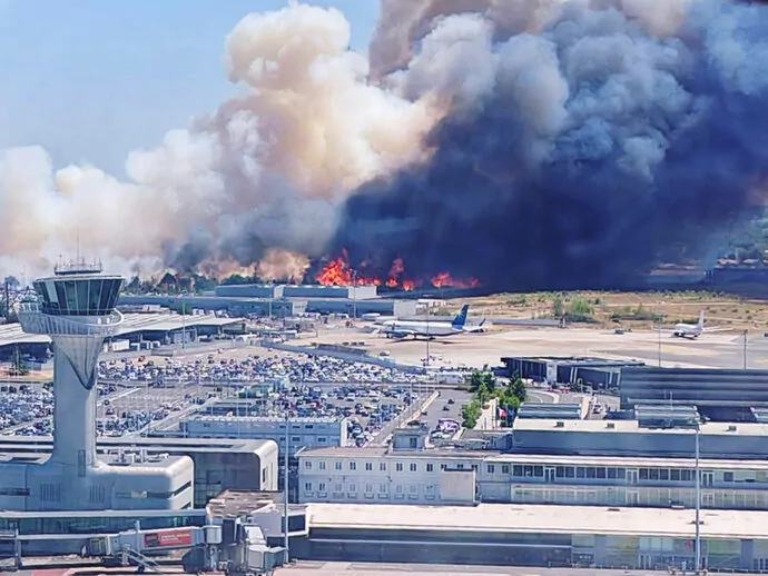 Incendie près de l’aéroport de Bordeaux-Mérignac en juillet 2026